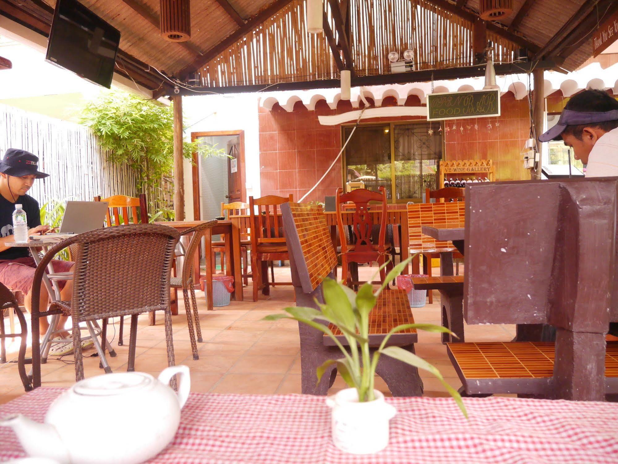 The City Premium Guesthouse Siem Reap Exterior photo